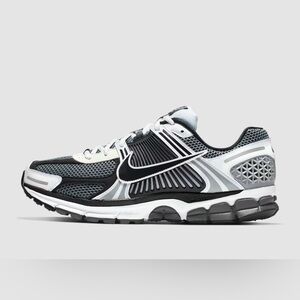 Nike Zoom Vomero 5 SE SP